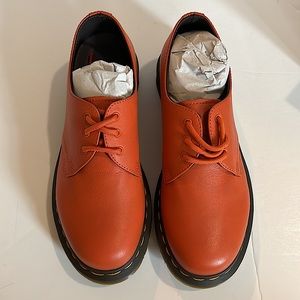 1461 W Burnt Orange Dr. Martens Air Wave